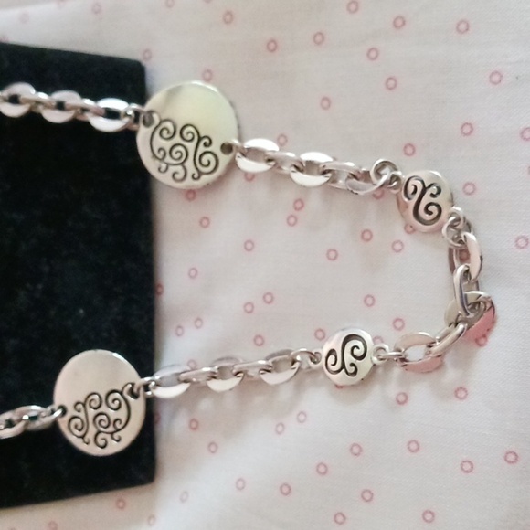 Brighton Modern Love Round Disc Long Silver Chain Necklace - Picture 5 of 6